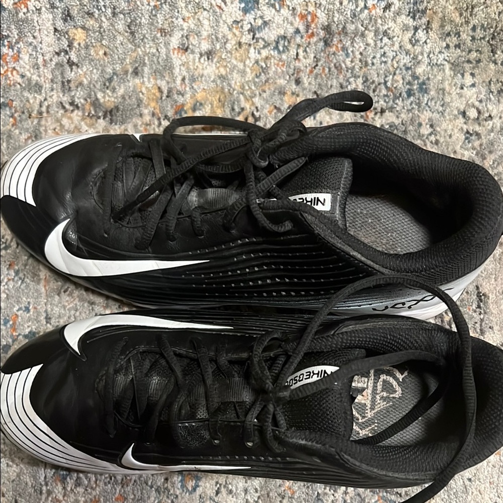 Nike Black and White Athletic Sneakers with Mesh Upper